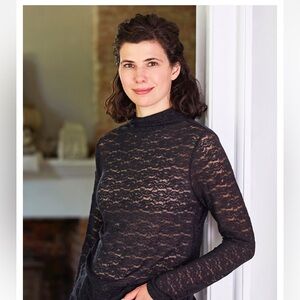 April Cornell stretchy lace top new